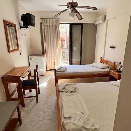 Michaela Hotel Poros  Exterior photo