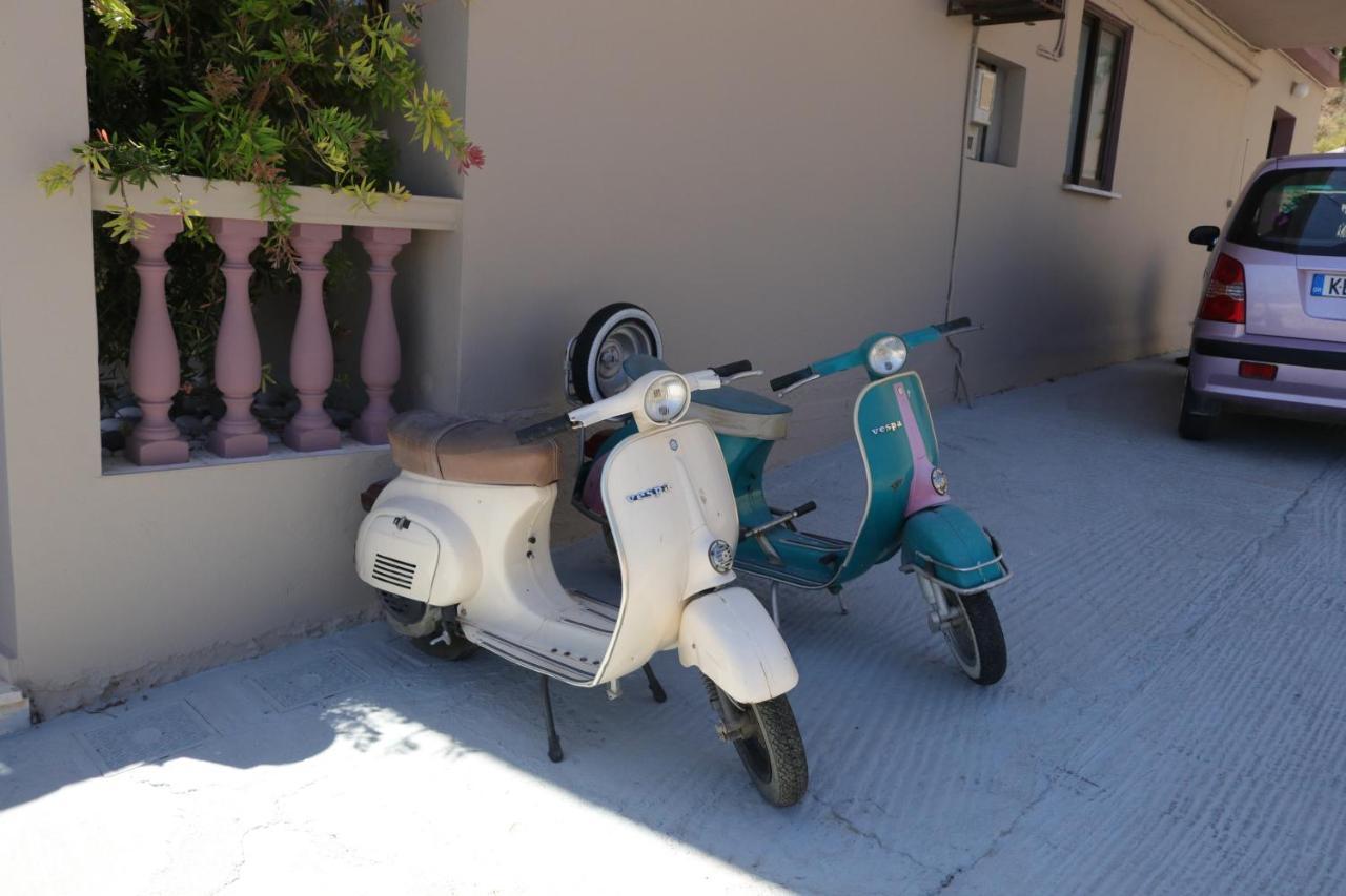 Michaela Hotel Poros  Exterior photo